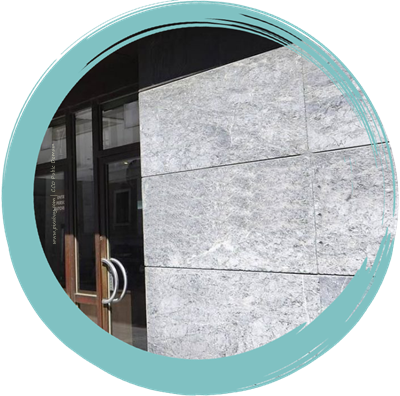 Foto de entrada a un juzgado de masfacilabogados